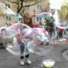 Seifenblasenfabrik 7 50 Bubbler in Action1 Seifenblasen, Spielzeug