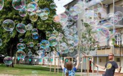 Girlande für Riesenseifenblasen